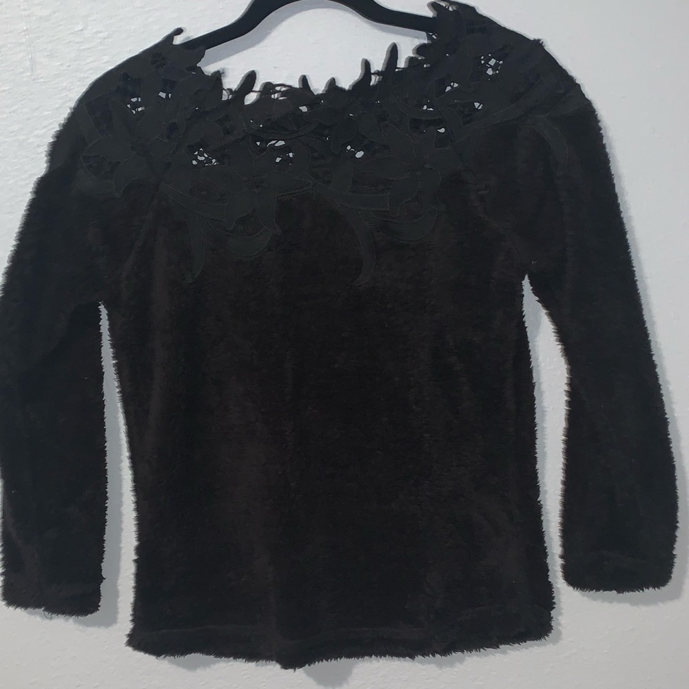 Francesca’s Sweater - Picture 3 of 3